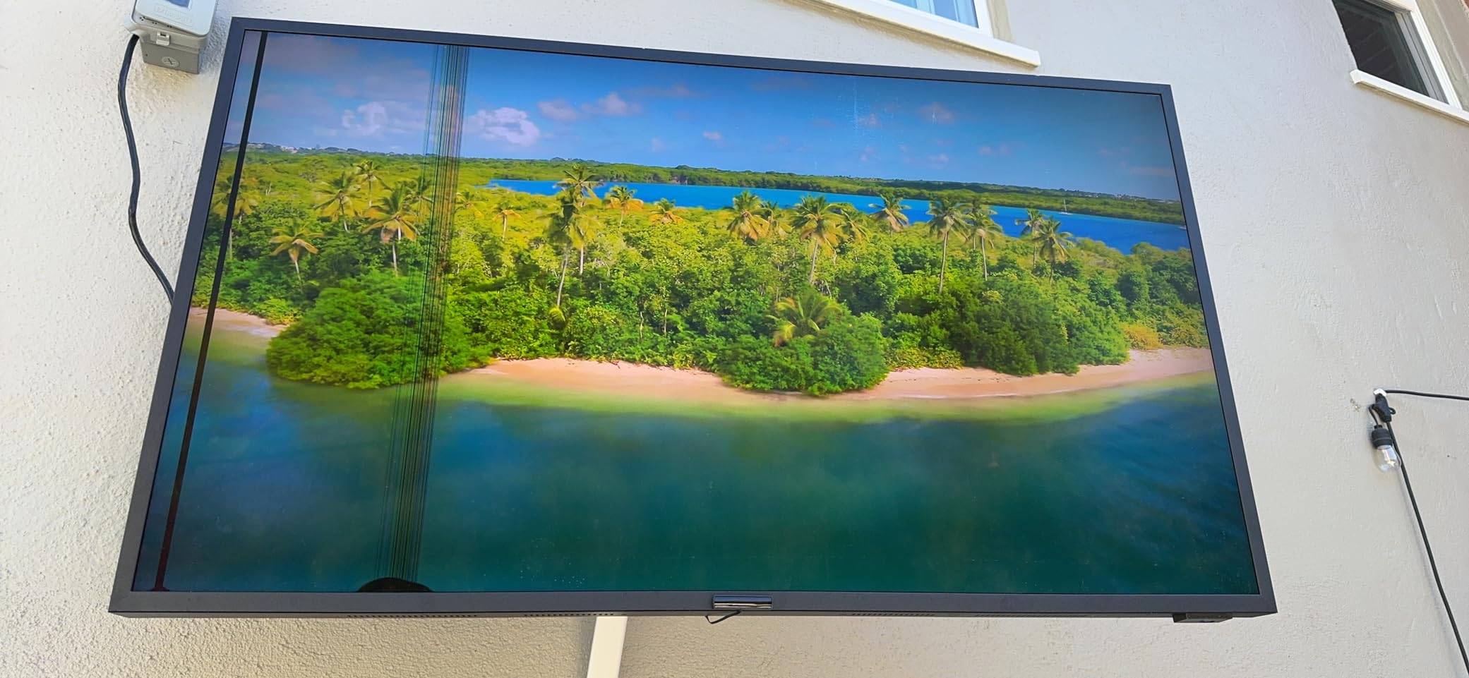 SAMSUNG 65-inch Class QLED 4K The Terrace Partial Sun Outdoor, Direct Full Array 16x, Quantum HDR 32x, Weatherproof, Wide Viewing Angle Smart TV w/ Alexa Built-in (QN65LST7TAFXZA, Latest Model) customer photo 1
