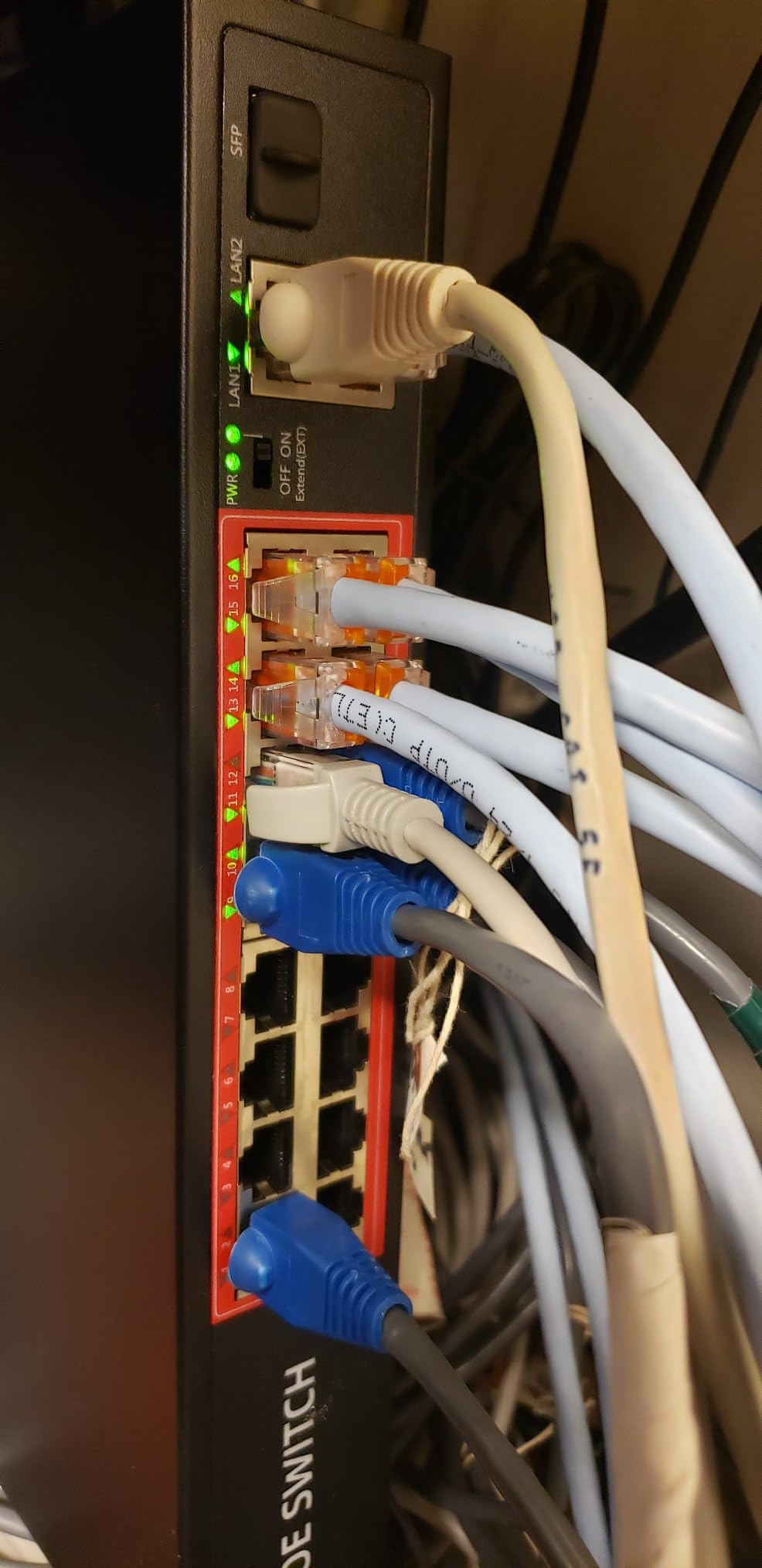 PoE Switch, 16 Port Managed POE+ Ethernet Switch(16 POE+ Ports+2 Gigabit Uplink,1 x 1.25G SFP), 240W Built-in Power, Support VLAN, QoS, Fanless Metal, Plug & Play(Wall Mount/Rack Mount) customer photo 2