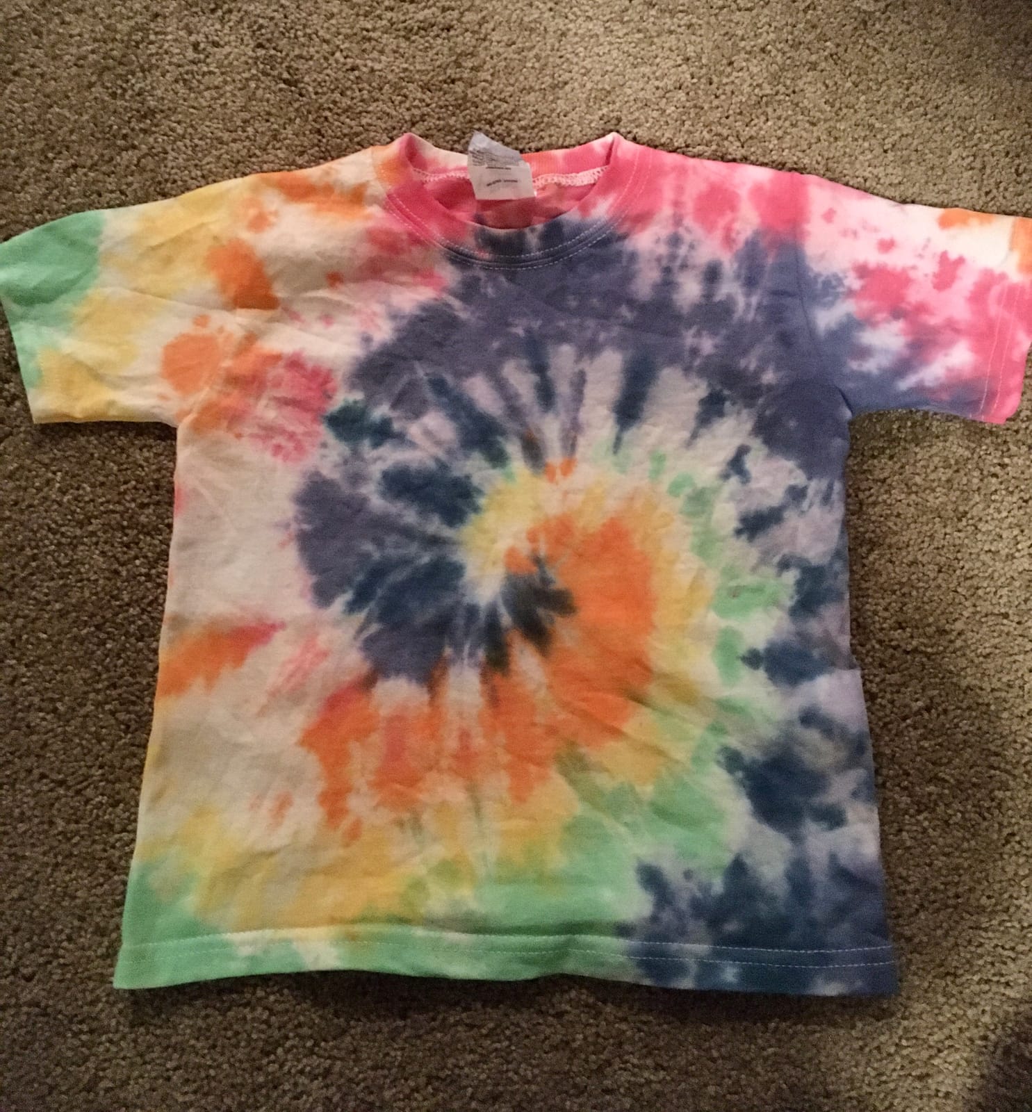 Emooqi DIY Tie Dye Kits, 32 Colours All-in-1 Tie Dye Set customer photo 1