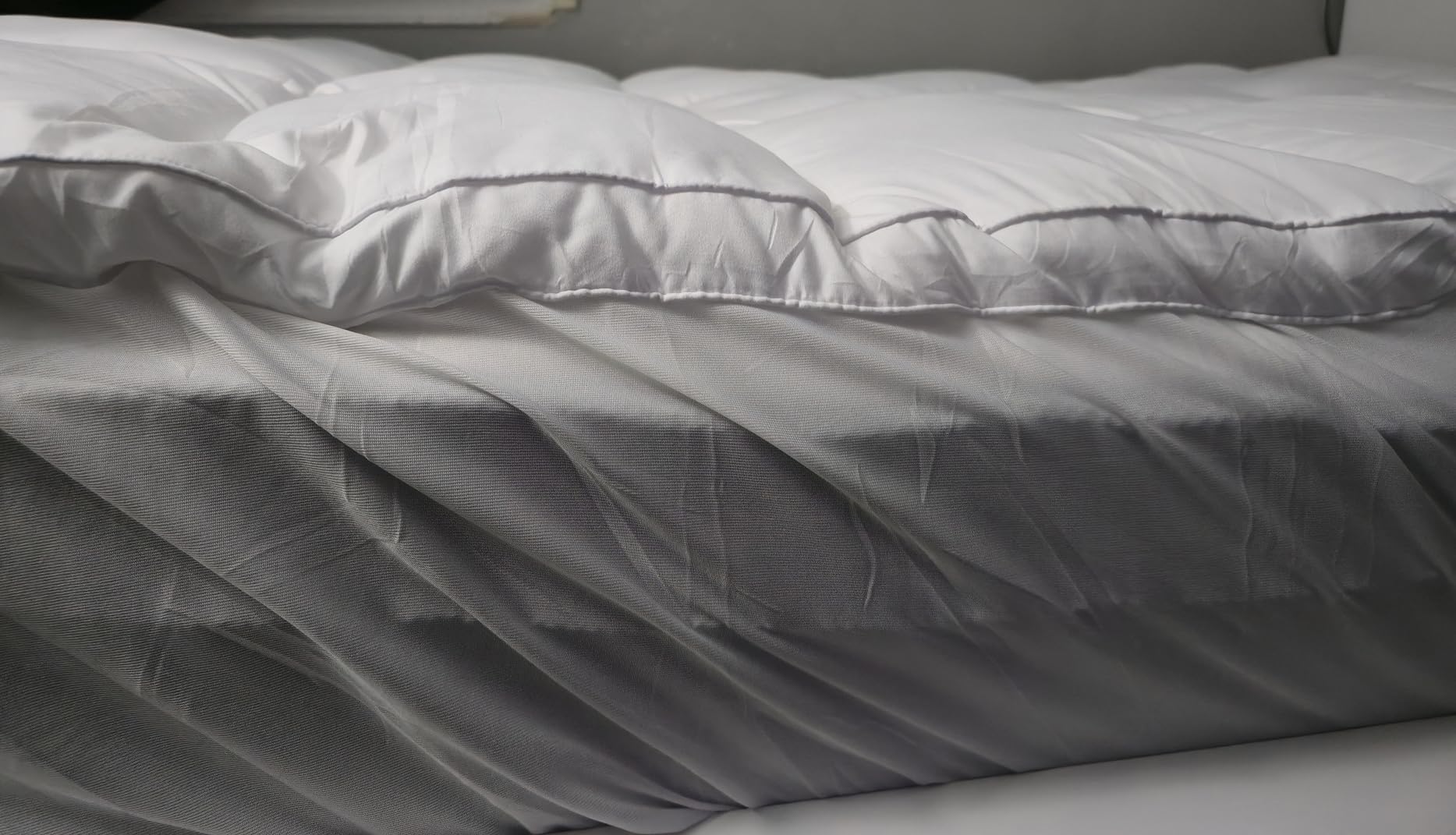 ELEMUSE Twin XL Mattress Topper for College Dorm, Thick Pillow Top Bed Pad customer photo 1