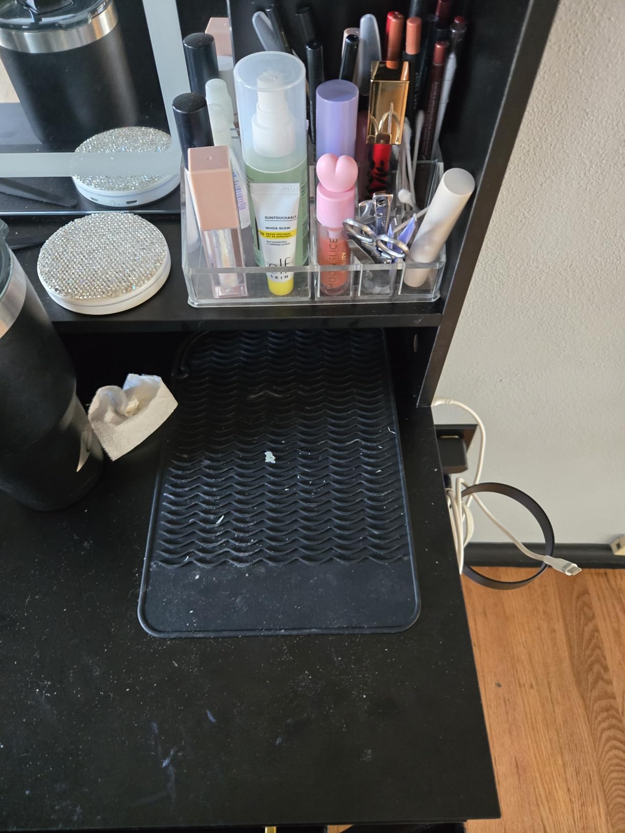 Lessmon Large Heat Resistant Mat for Hair Styling Tools, 11 x 7.5 in, Grey customer photo 2
