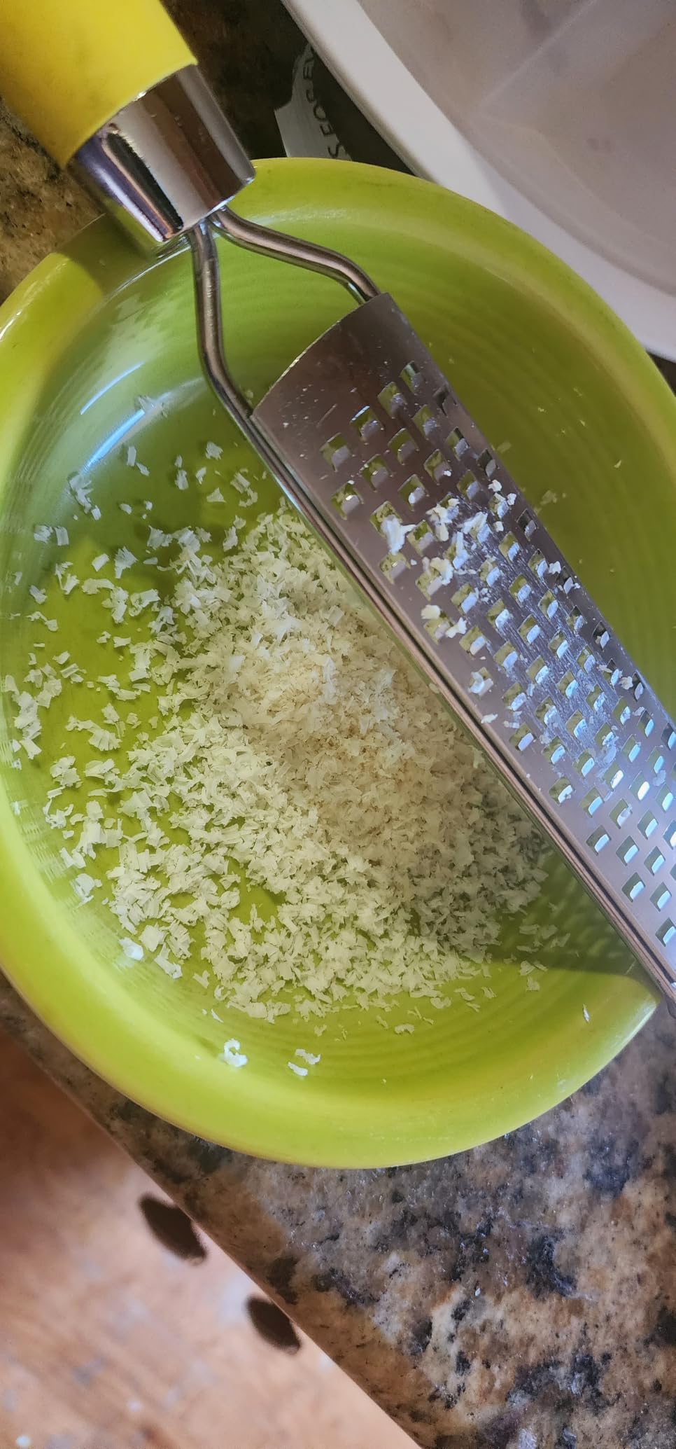 Foot File Foot Scrubber Pedicure - Callus Remover for Feet Easkep Professional Grater Rasp Foot Scraper Corns Callous Removers Cracked Dead Skin Remover for Dry and Wet Feet (Golden) customer photo 2