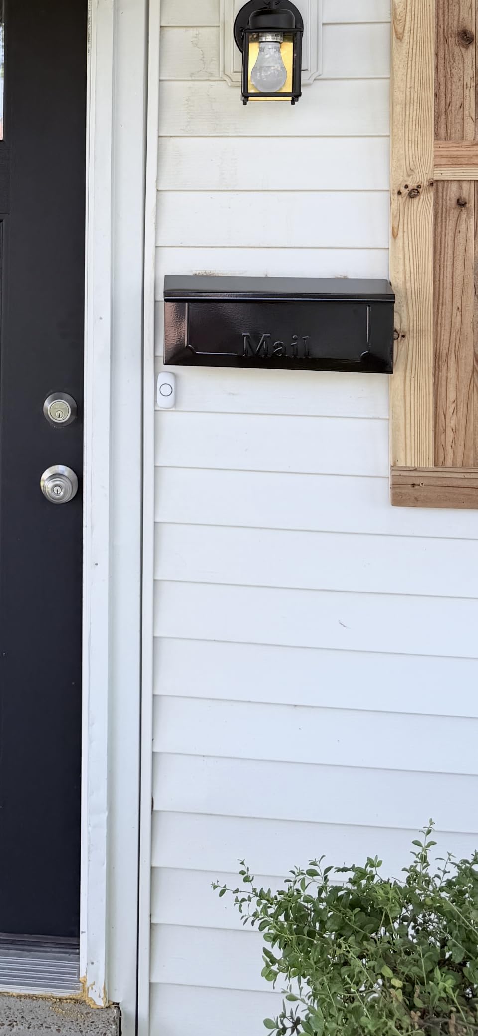 SECRUI Wireless Doorbell, Easy installation, Waterproof, Adjustable Volume, 58 Chimes, Colorful LED, 1000Ft Range, M520+F55, White customer photo 2