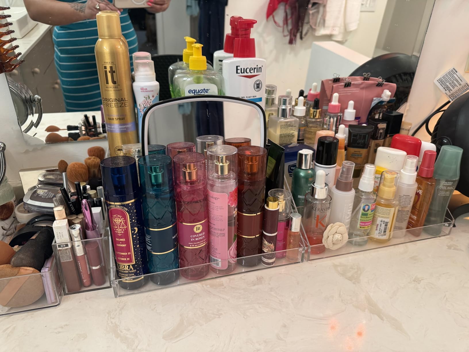 JessLab Acrylic Makeup Organizer, 3-Compartment Clear Bathroom Drawer Tray customer photo 2