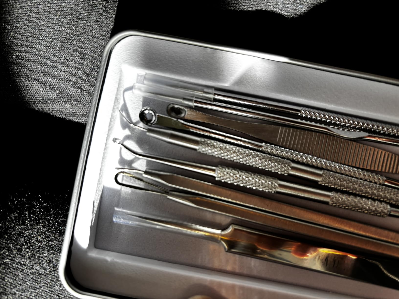 Pimple Popper Tool Kit, IUMAKEVP 15 PCS Professional Stainless Steel Blackhead Remover Comedone Extractor Tools for Removing Zit on Face - Acne Removal Kit with Metal Case (Silver) customer photo 2