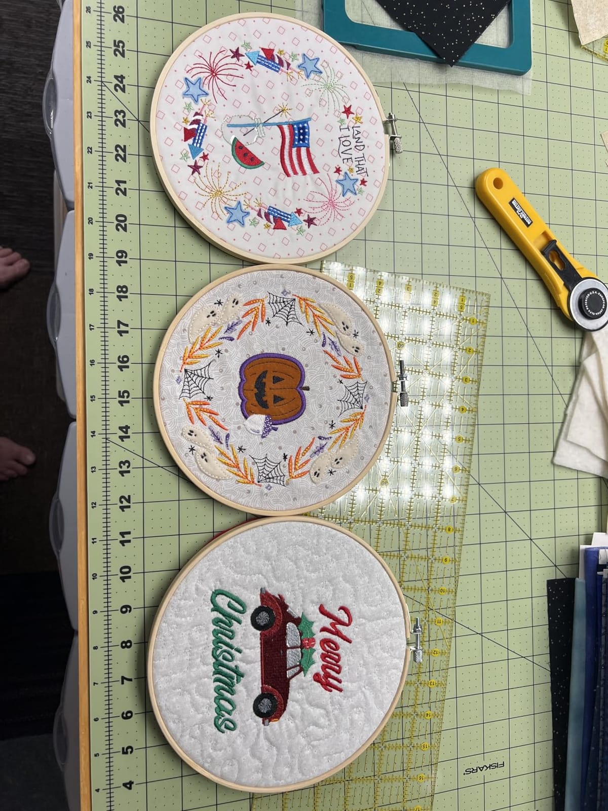 TINDTOP Bamboo Embroidery Hoops, 3 Pieces 8 Inch Cross Stitch Frame customer photo 2