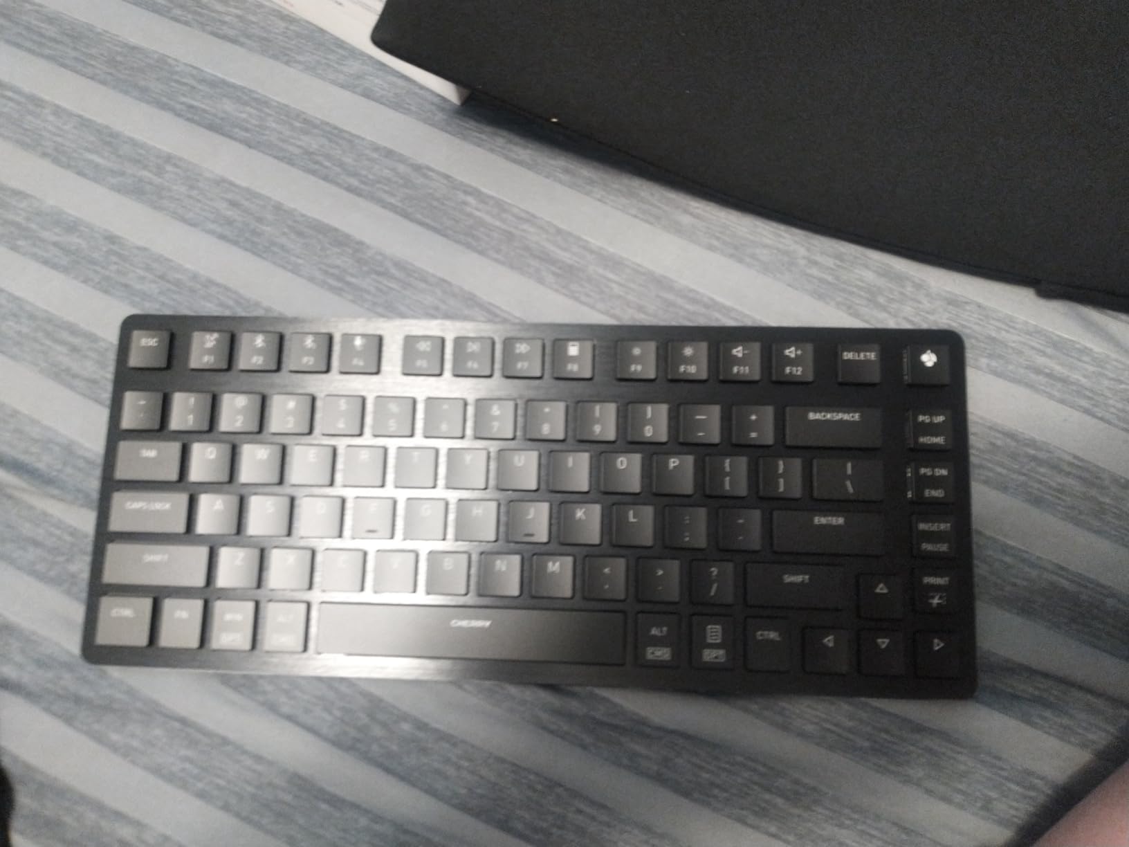 Cherry KW X ULP, Ultra Low Profile Mechanical Keyboard, Wireless Multi-Device Keyboard for up to 4 Devices, Bluetooth, 2.4 GHz & Wired Mode, Backlit, Black (Full Size) customer photo 1