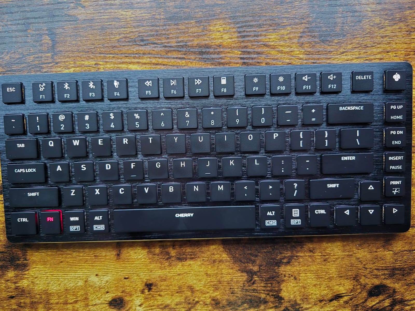 Cherry KW X ULP, Ultra Low Profile Mechanical Keyboard, Wireless Multi-Device Keyboard for up to 4 Devices, Bluetooth, 2.4 GHz & Wired Mode, Backlit, Black (Full Size) customer photo 2