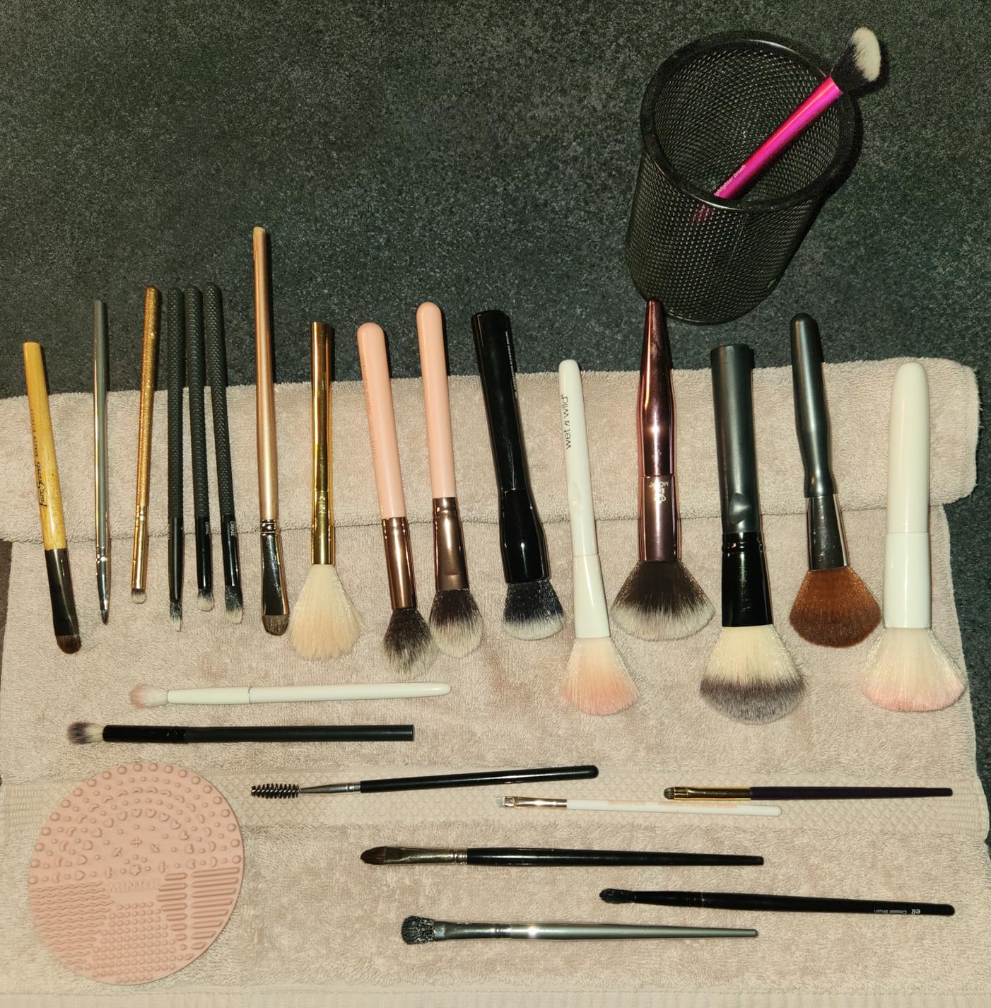 MINTHE™ Makeup Brush Cleaner Mat | 2 Pack | Silicone Make up Cleaning Pad customer photo 1