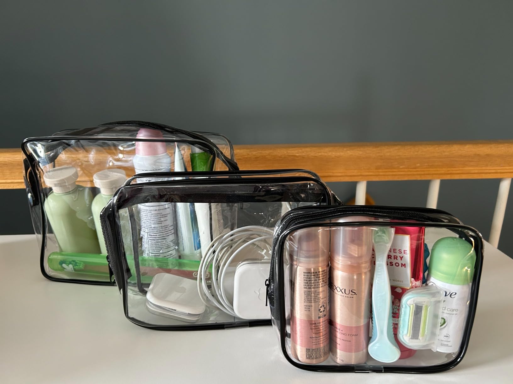 AURUZA Clear Makeup Bag,Portable Travel Toiletry Bags with Zipper, TSA Approved Clear Organizer Bags, PVC Cosmetic Pouch for Airport Airline Compliant customer photo 2