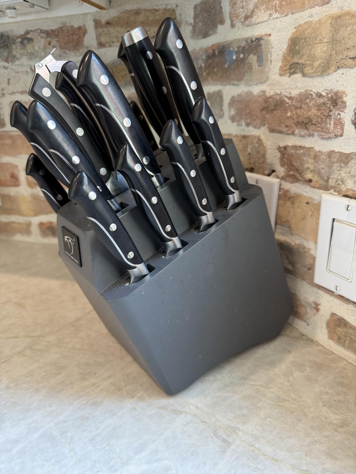 18 Pieces Damascus Kitchen Knife Set, 8 Piece Steak Knives, Non-slip ABS Ergonomic Triple Rivet Handle for Meat Fork, Knife Sharpener and Shears, 17 Slots Wooden Knife Block customer photo 1