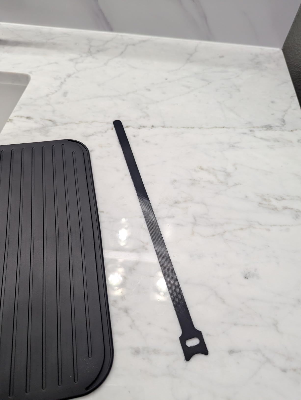 Large Heat Resistant Silicone Mat for Hair Tools: Curling Iron, Flat Iron, Hair Straightener - Portable Hair Styling Pad Cover customer photo 2