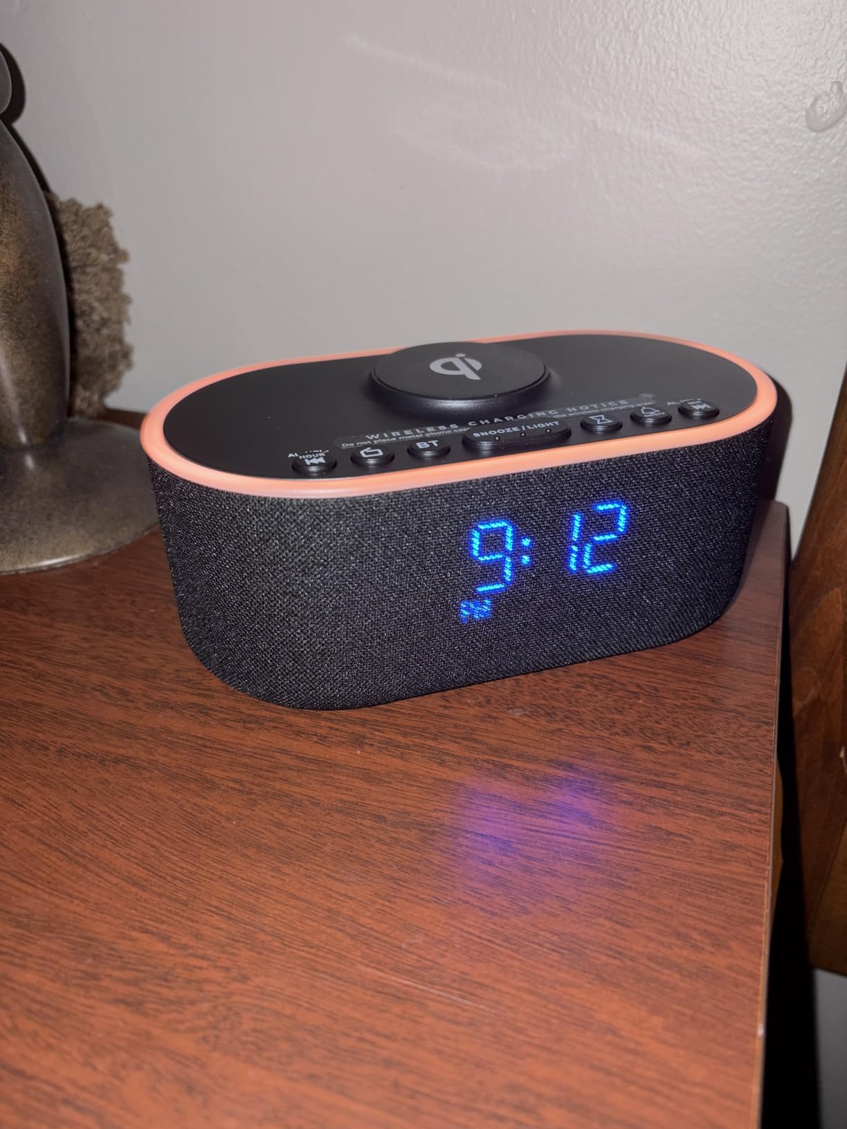 Odokee Qi Certified Wireless Charging Alarm Clock Radio for Bedroom customer photo 2