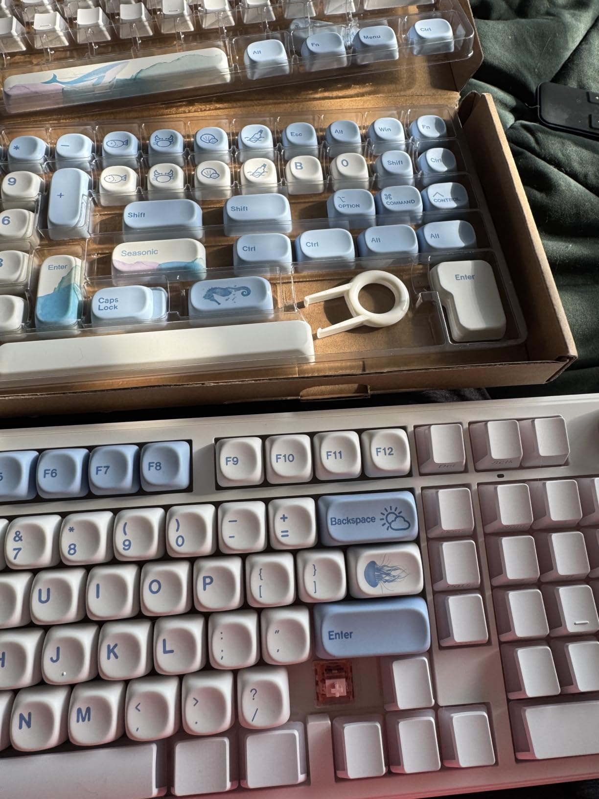 KBDiy 9009 Retro Keycaps Set, 139 Keys KOA Profile PBT Dye-Sublimation Custom Keycaps, Compatible with 60% 65% 75% 100% Cherry Gateron MX Switches Mechanical Keyboards customer photo 1