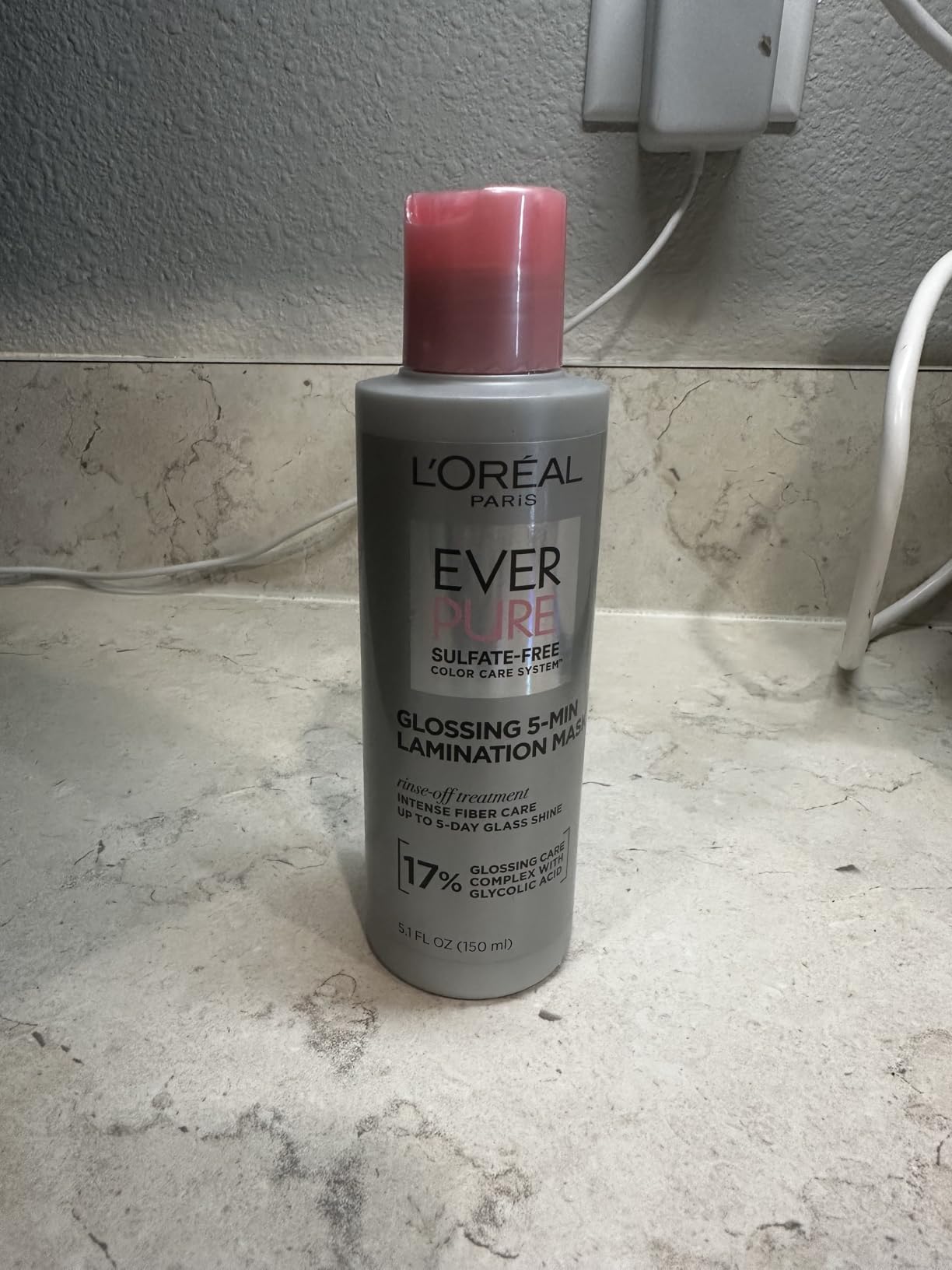 L'Oreal Paris Sulfate Free Glossing Lamination Hair Mask, 5-Minute Rinse-Off Hair Treatment with Glycolic Acid for Glass Shine, Smoothness & Soft Feel, Color Caring, EverPure, 5.1 Fl Oz customer photo 1