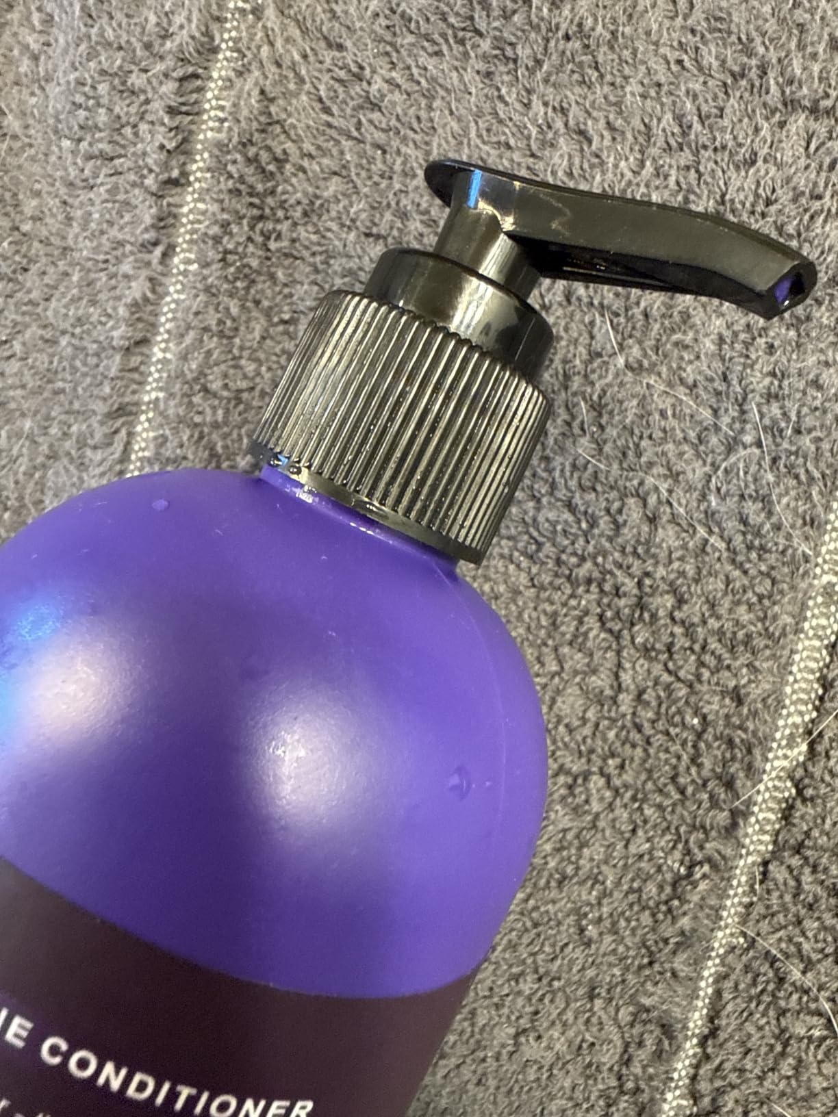VANIDOX Sulfate Free Brass Toning Purple Shampoo and Conditioner Set for Grey and Silver Hair, Moisturizing & Color-Safe, Enhances Shine & Brightness, Made in USA (16 fl oz each) customer photo 1