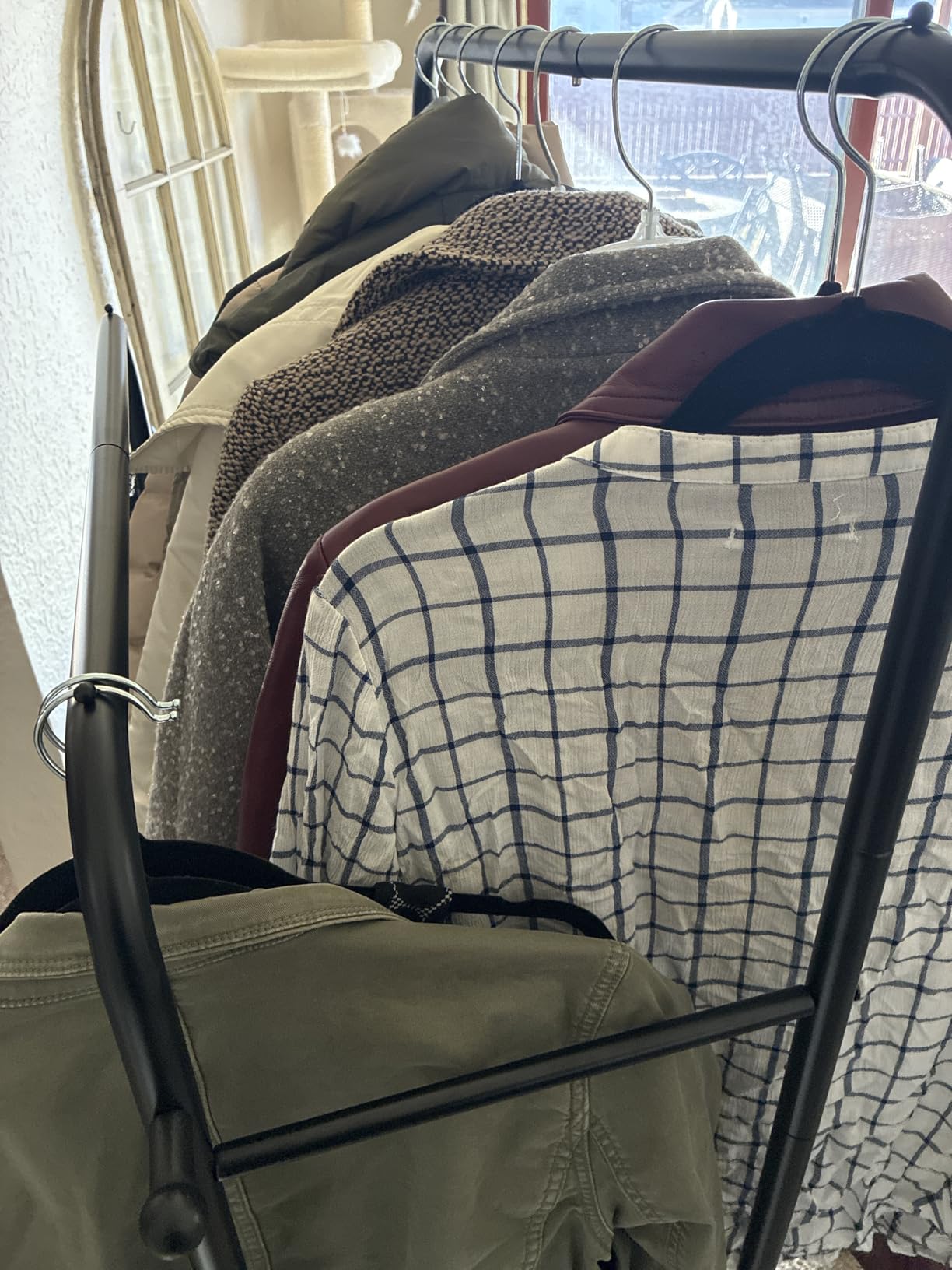 Sakugi Double Rod Clothes Rack Mesh Shelf & Hooks, 28.7x16.5x59.1, Black customer photo 1