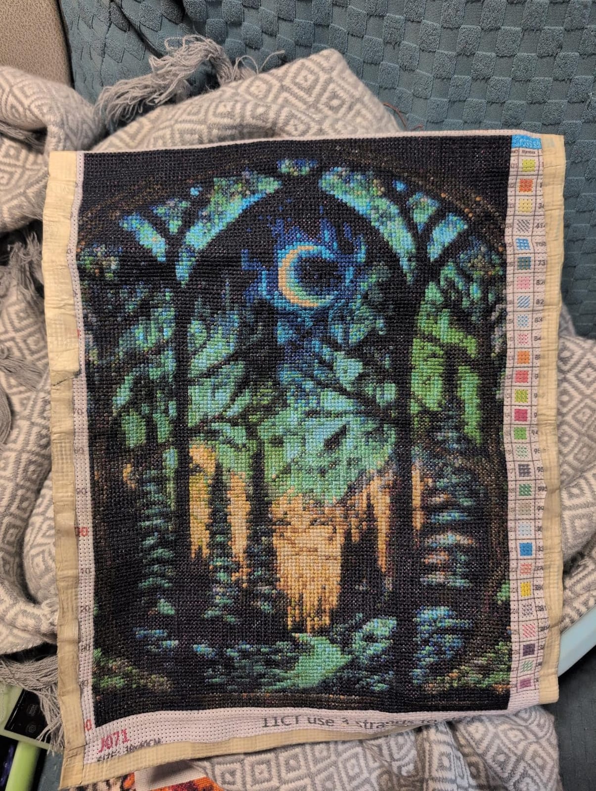 WUSARPLY Bookshelf Stamped Cross Stitch Kits for Beginners Adults customer photo 2