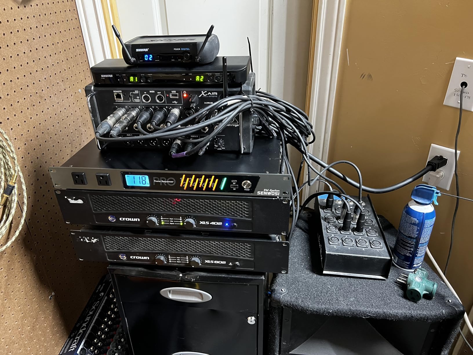 SW-Epsilon 10 Socket Power Conditioner/Surge Sequencer USB Type-C/Type-A Charger customer photo 1