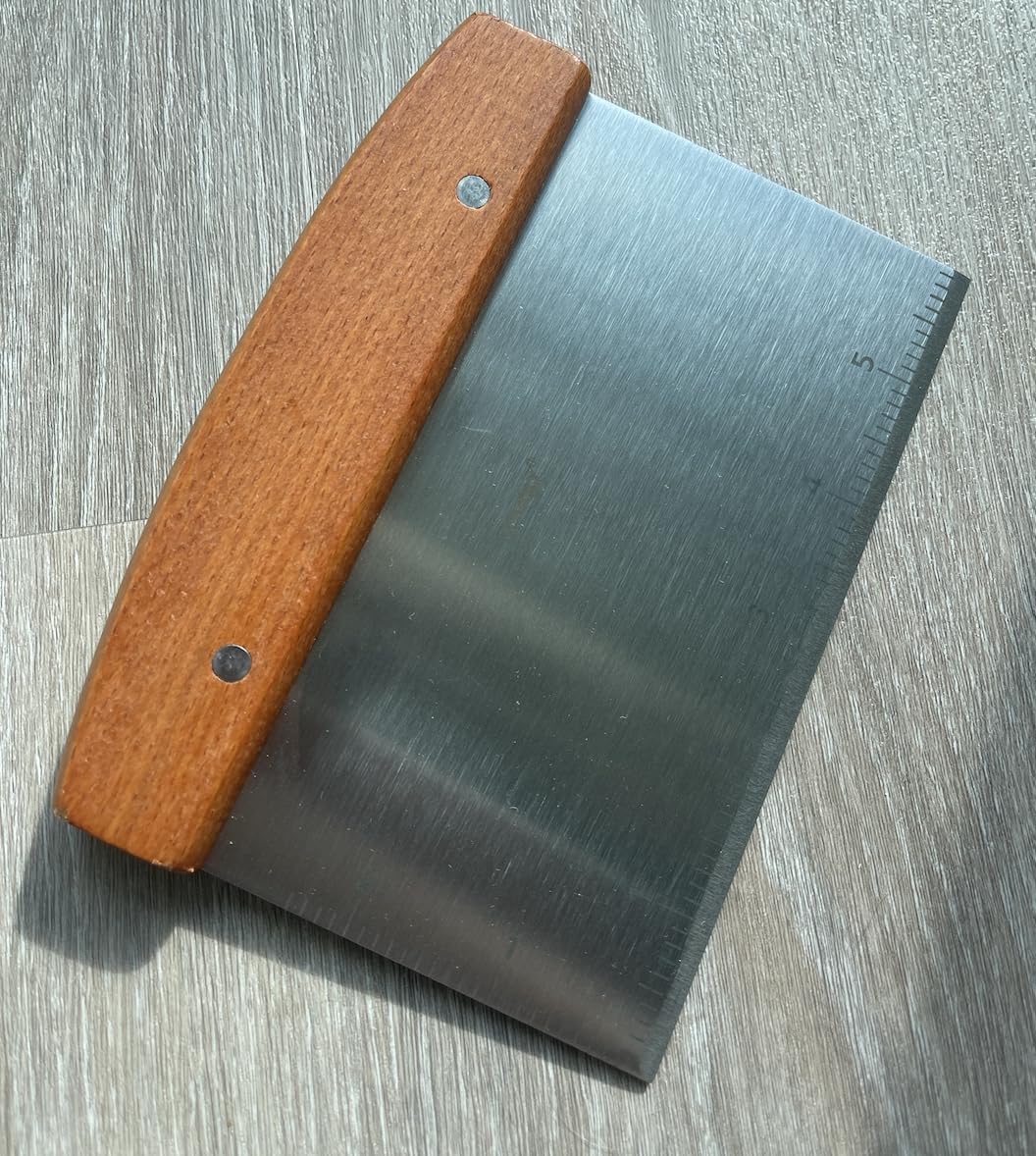 Vovoly Multipurpose Bench Scraper Kitchen Utensil for Flat Top Griddle, Dough Scraper Cutter for Bread and Pizza Cutter - Stainless Steel Metal Griddle Scraper Chopper customer photo 2