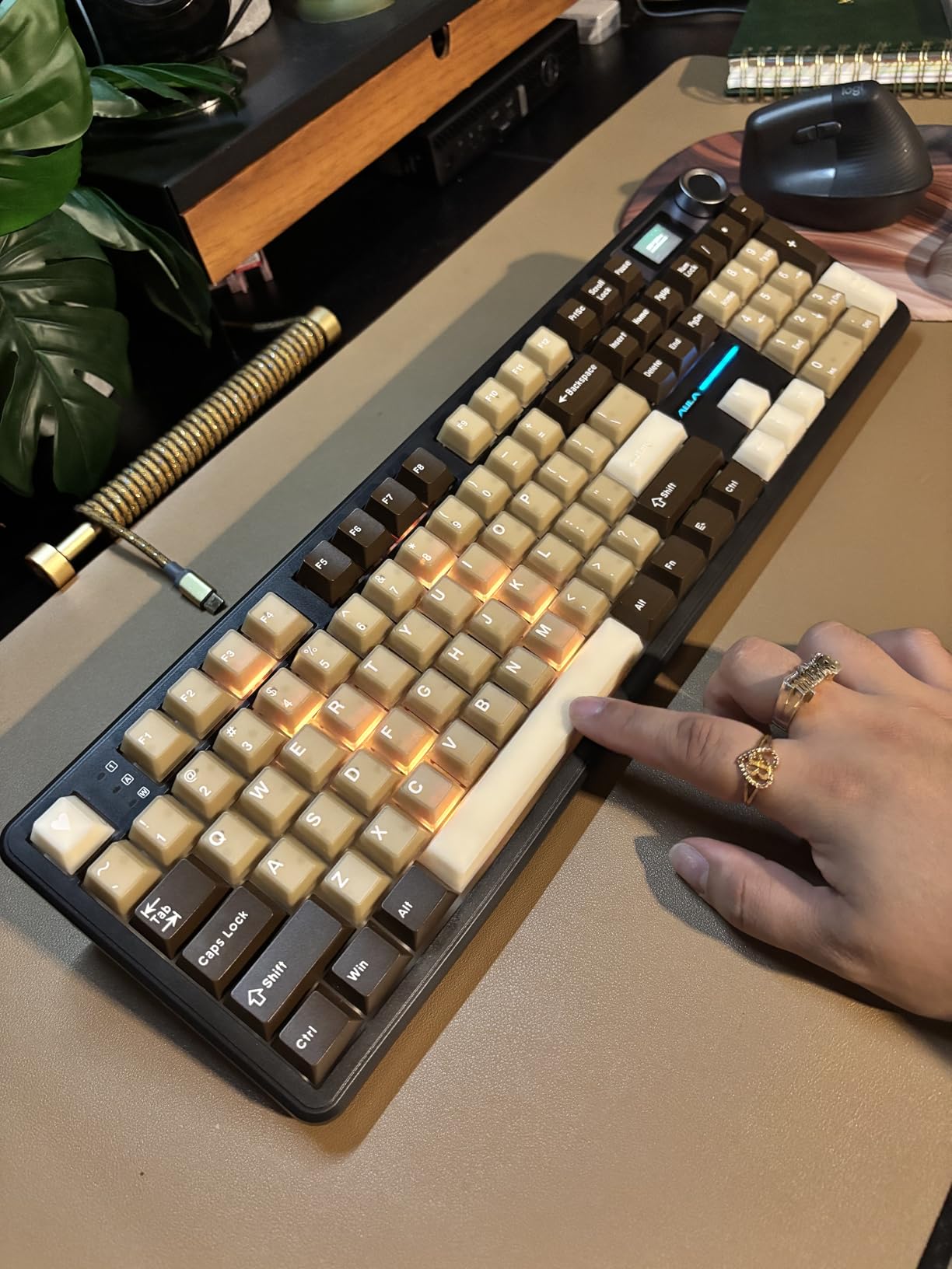 AULA F108 PRO - Wireless Mechanical Keyboard with Screen & Knob,Full Size Keyboard with 8000mAh Battery,Pre-lubed Switches,Side Printed PBT Keycaps,RGB Backlit Hot Swappable Custom Gaming Keyboards customer photo 1