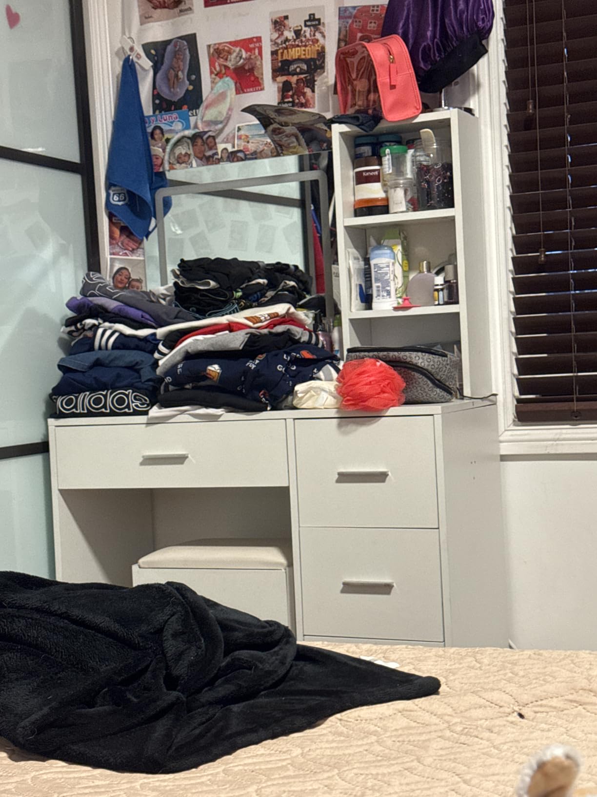 OTOQS Vanity Desk with Mirror and Lights,4 Drawers & Bench Vanity Desk Set customer photo 2