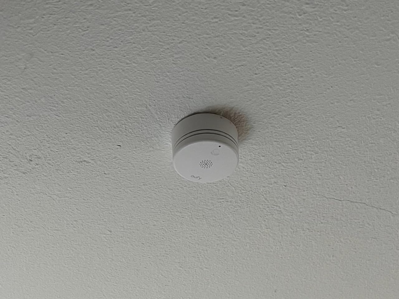 eufy Security Smoke Alarm E10, Smoke Detector, Ultra-Compact 70 mm Design customer photo 1