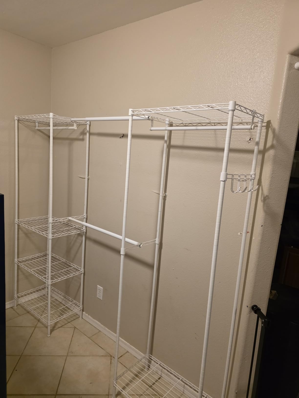 SEMHOR E06 Expandable Heavy Duty Clothes Rack for Reach-in Closet customer photo 1