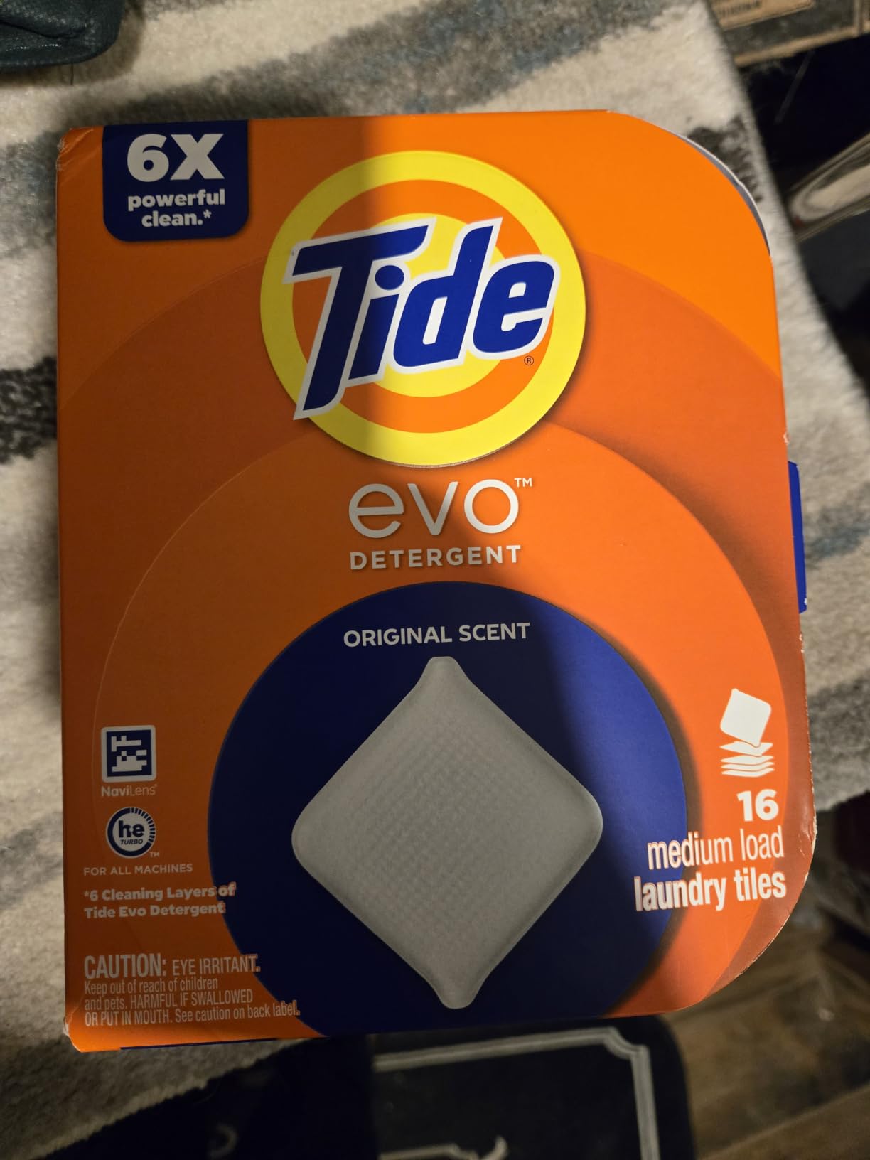 Tide evo Laundry Detergent Original Scent Works on 100% of Common Stains Concentrated Travel Detergent HE Compatible and Instant Dissolve Fights Stains Better than Leading Detergent Sheet, 16 Count customer photo 1