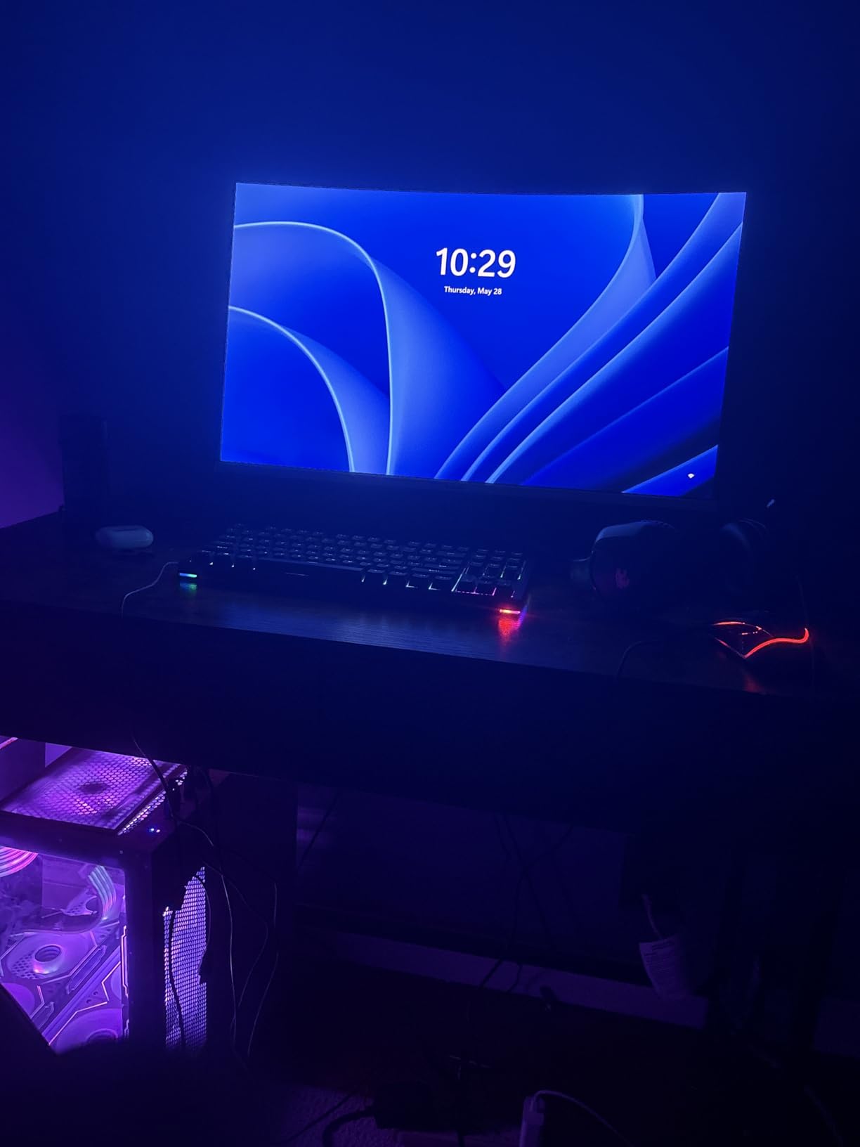 Gawfolk 4K Curved Monitor 32 Inch, 4K 120Hz 1500R Gaming Monitor VA Panel customer photo 2