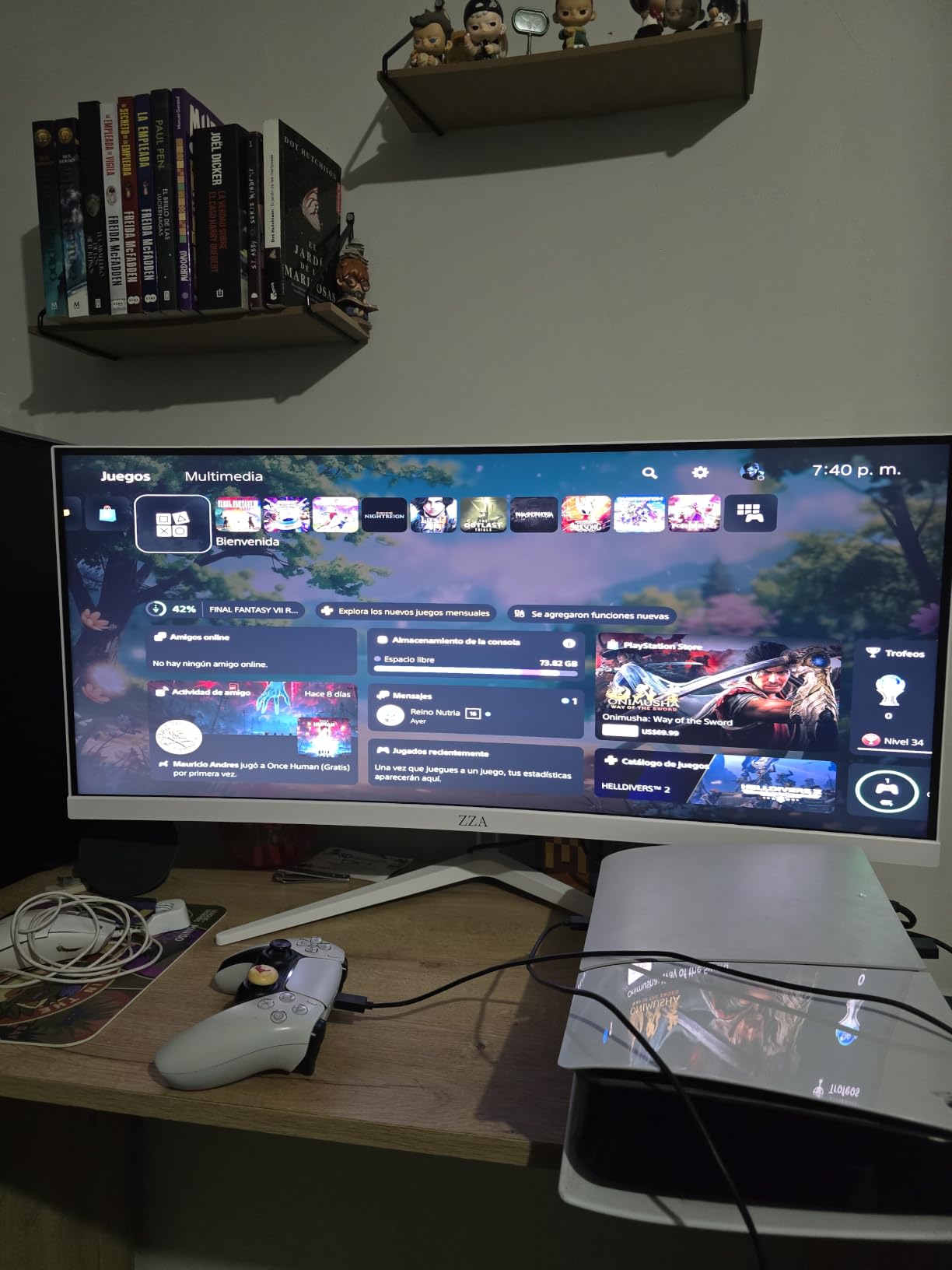 ZZA 32 Inch 4K Curved Gaming Monitor 165Hz, Built-in Speakers, 1500R Curvature, UHD 3840 × 2160p VA Panel, Supports AMD FreeSync, HDR10, HDMI and DisplayPort, 120% sRGB Color Gamut, Wall-mountable customer photo 1
